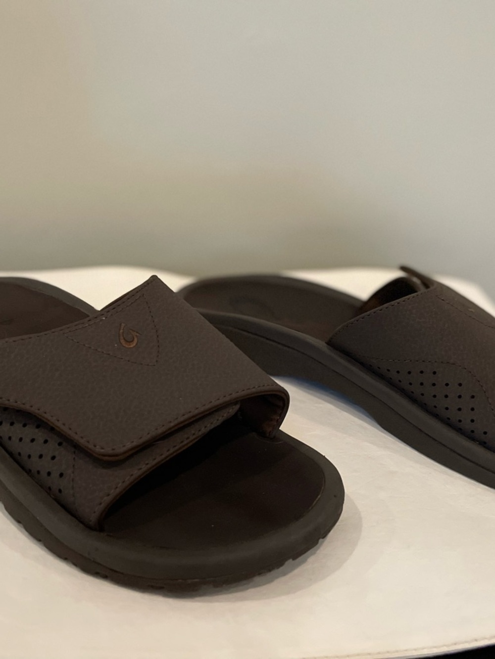 OluKai Men's Nalu Slide Brown Adjustable Sandals